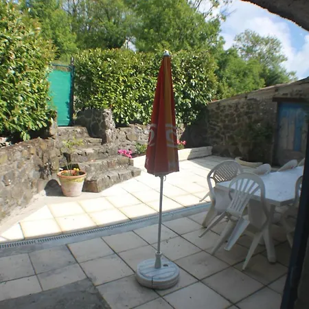 Les Ecureuils Villa Saint-Priest  Exterior photo